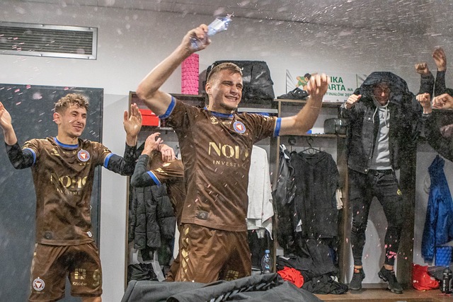 使得他们在 使得他们在