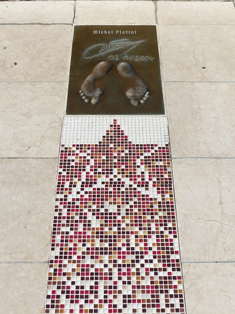 成功超越了 成功超越了